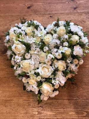 Country White Rose Heart