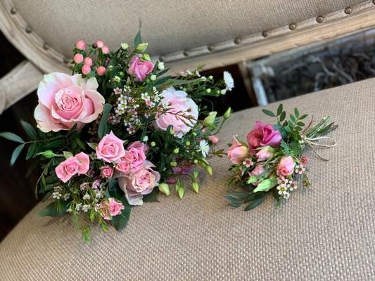 Bridal Posy and Grooms Buttonhole