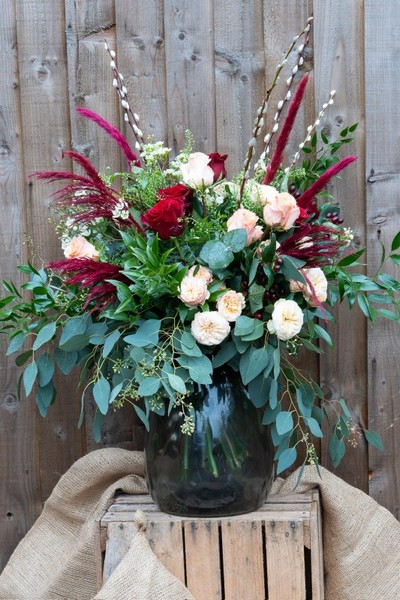 Sweet kisses Rose Vase