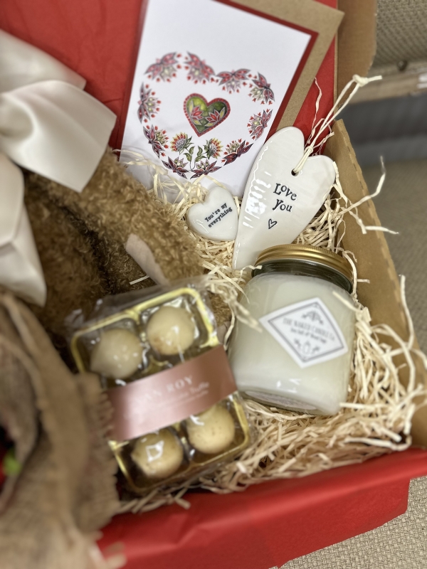 Loves Embrace Hamper