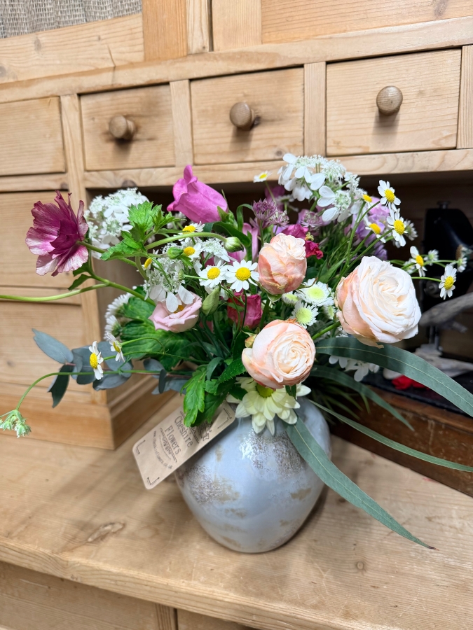Petite Cottage Vase