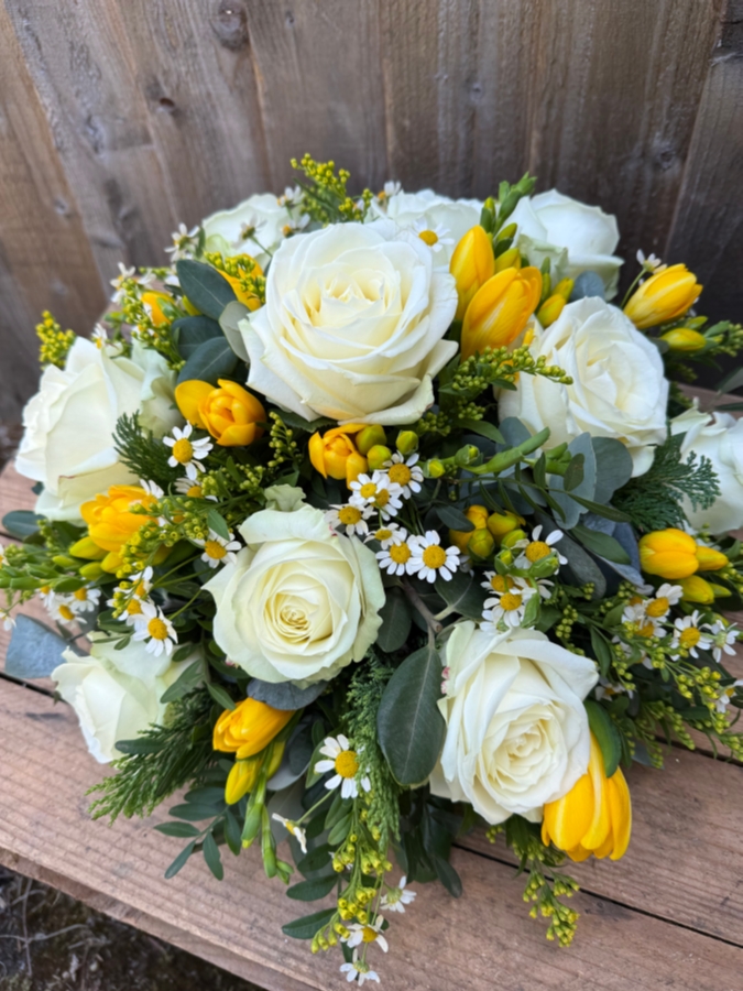 Rose & Freesia Posy