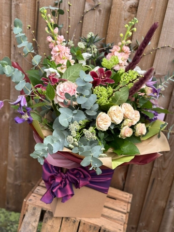 *INTERNATIONAL WOMENS DAY FLOWERS