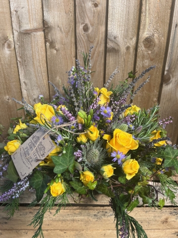 FRESH FLOWER ARRANGEMENTS
