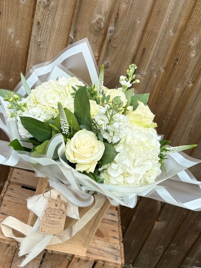 Simple Elegance Bouquet