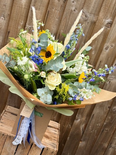 Majestic Days Bouquet
