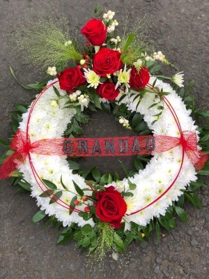 Red and White Massed Wreath