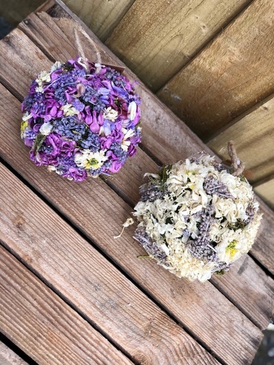 Neutral dried pomander