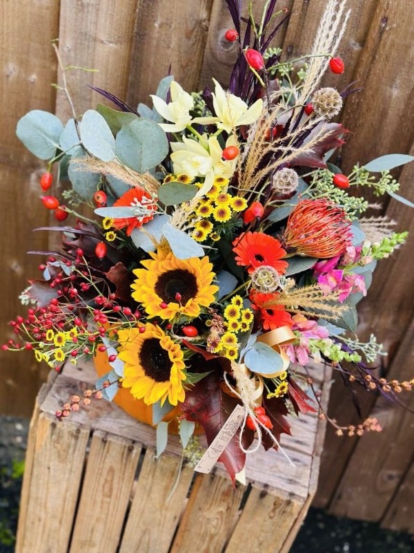 Grande Pumpkin Arrangement