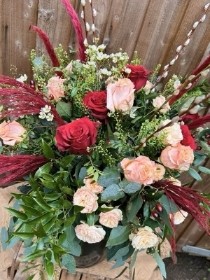 Sweet kisses Rose Vase