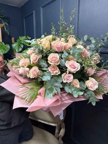 Hearts Desire Pink Rose bouquet